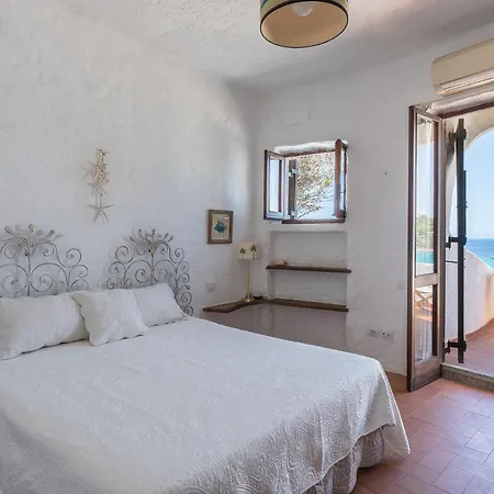 וילה Casa Elena Sardinia- Beachfront A *
