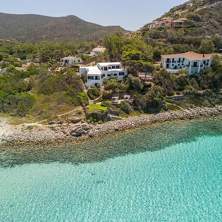 Casa Elena Sardinia- Beachfront A וילה *