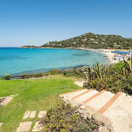 Willa Casa Elena Sardinia- Beachfront A Torre delle Stelle